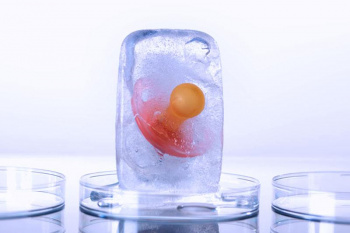 تخمک فریز می‌کنم تا عجولانه ازدواج نکنم